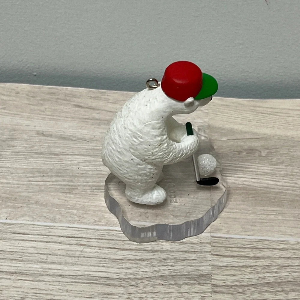 2000‎ Hallmark Polar Bear Golfer Ornament Ice Skater Figurine